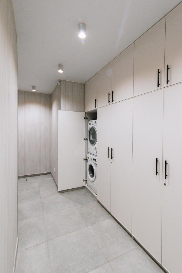 Royal Tower Luxurious Smart Residence キエフ エクステリア 写真